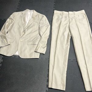 JF Ferrar Slim Khaki 2 Piece Suit with 32x32 matching pants